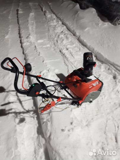 Снегоуборщик электрический daewoo dast 2600E