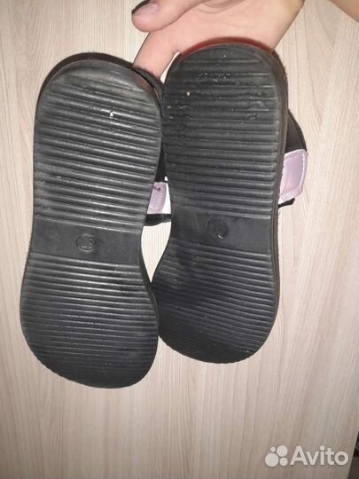 Босоножки для девочки новые