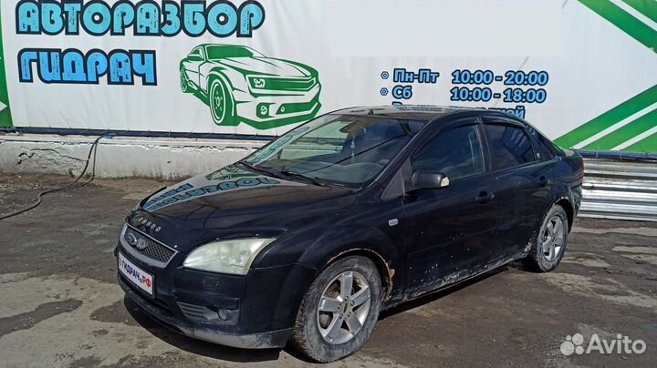 Козырек солнцезащитный правый Ford Focus 2 1708997