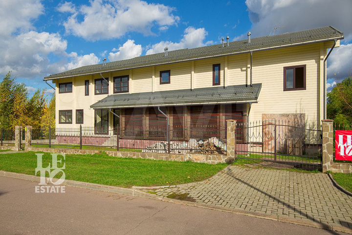 Дом 500 м² на участке 18 сот.