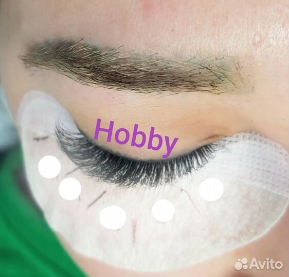 Объёмное наращивание ресниц