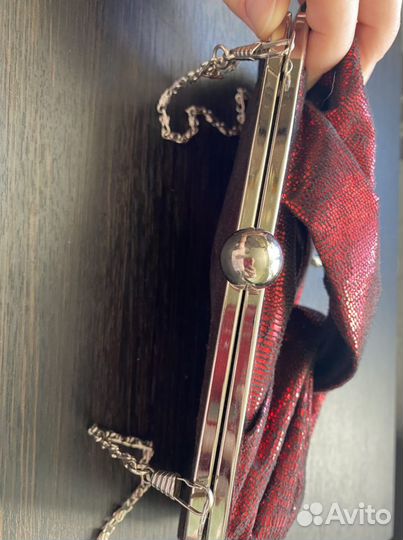 Клатч красный