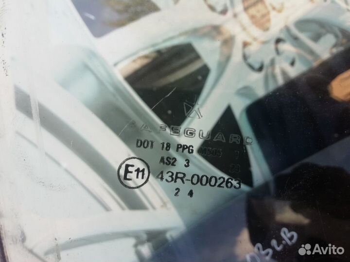 Стёкла боковые Chrysler Sebring Dodge Stratus 2001