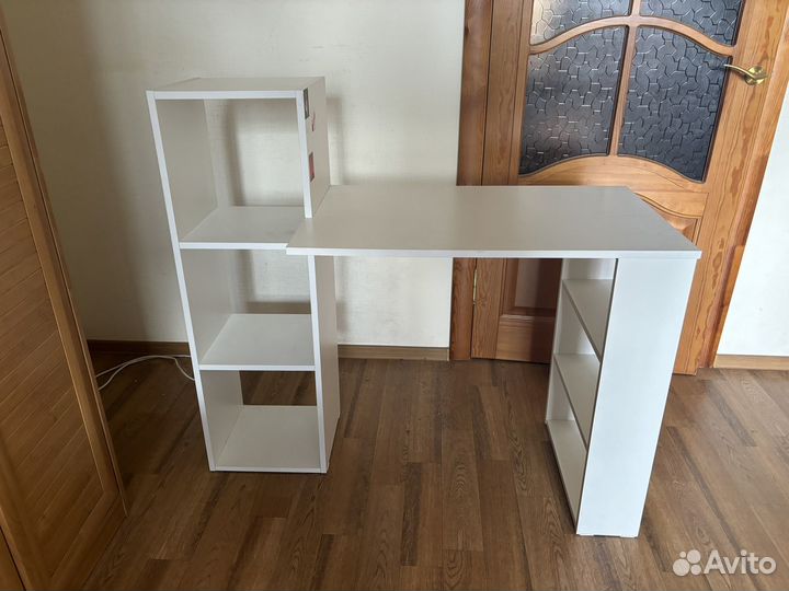 Письменный стол IKEA