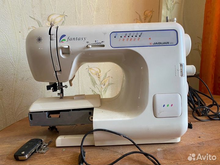 Швейная машина Jaguar 972