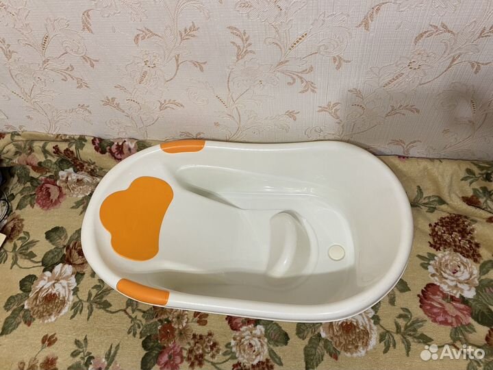 Детская ванночка со встроенной горкой