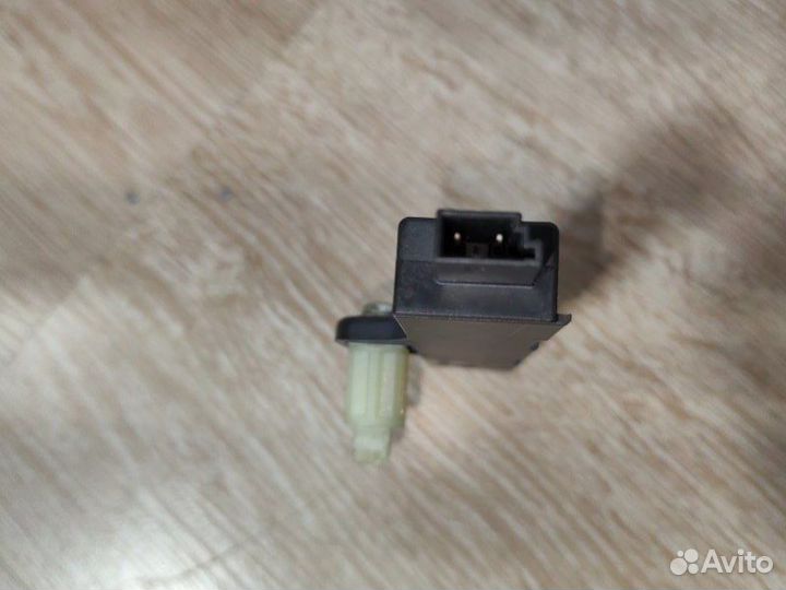 Антенна Bmw 5 F10 N52B25 2011