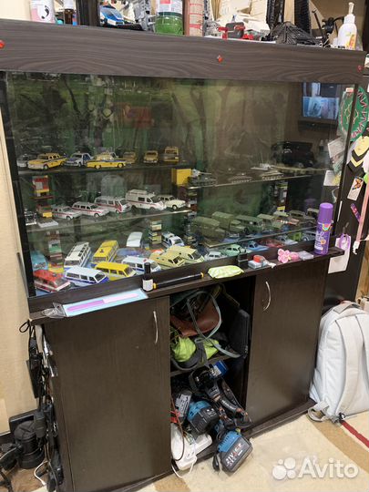 Аквариум с тумбой