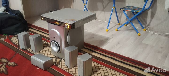 Давольно мощный кинотеатр BBK dk1112si 5.1