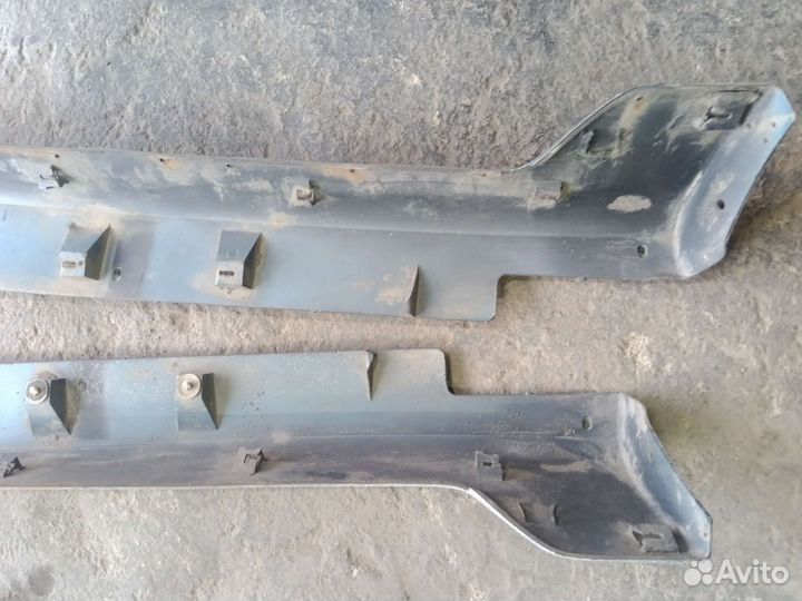 Накладки на пороги Мазда капелла