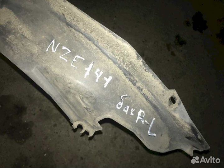 Защита горловины бензобака задняя левая Toyota