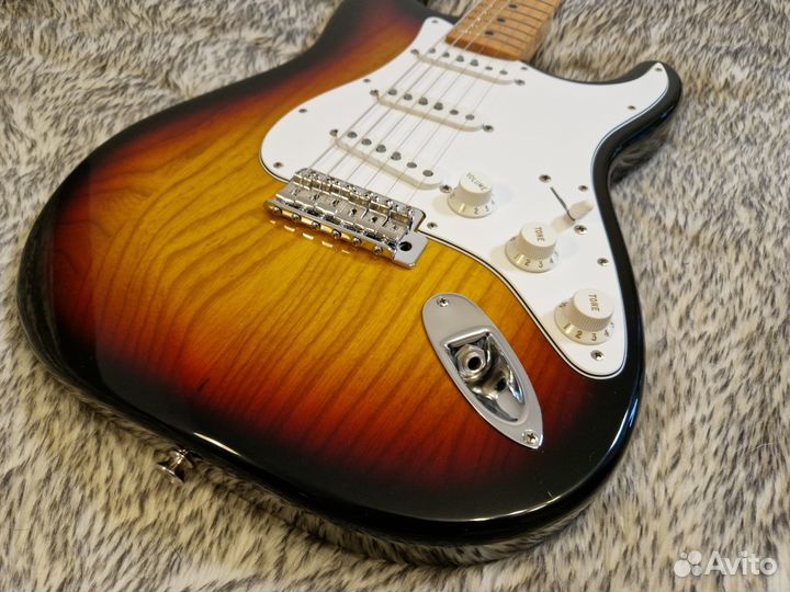 Fender Classic Series '70s Stratocaster Sunburst