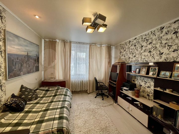 4-к. квартира, 86,5 м², 1/10 эт.