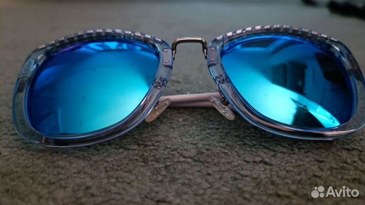 Солнцезащитные очки женские