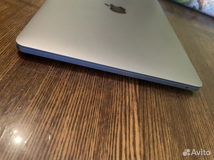 Apple MacBook Pro 13 2019