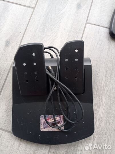 Игровой руль с педалями и коробкой передач