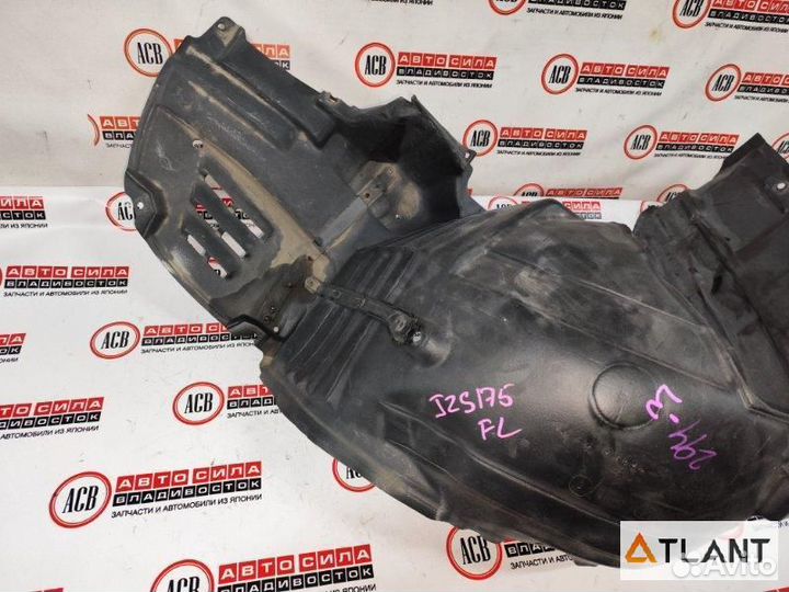 Подкрылок передний левый toyota crown