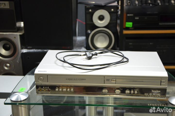 VHS-DVD проигрыватель Philips 6 Head Hi-Fi пульт