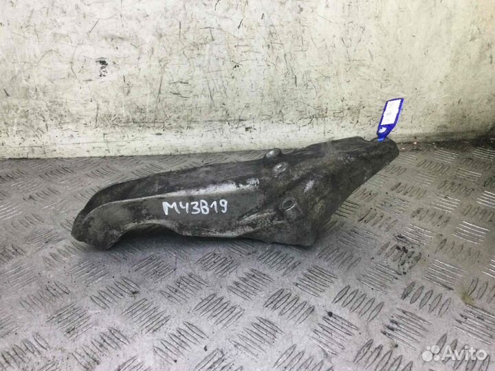 Кронштейн BMW 3-Series M43B19 (194E1)