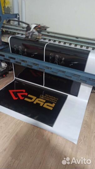 Печать автонаклеек