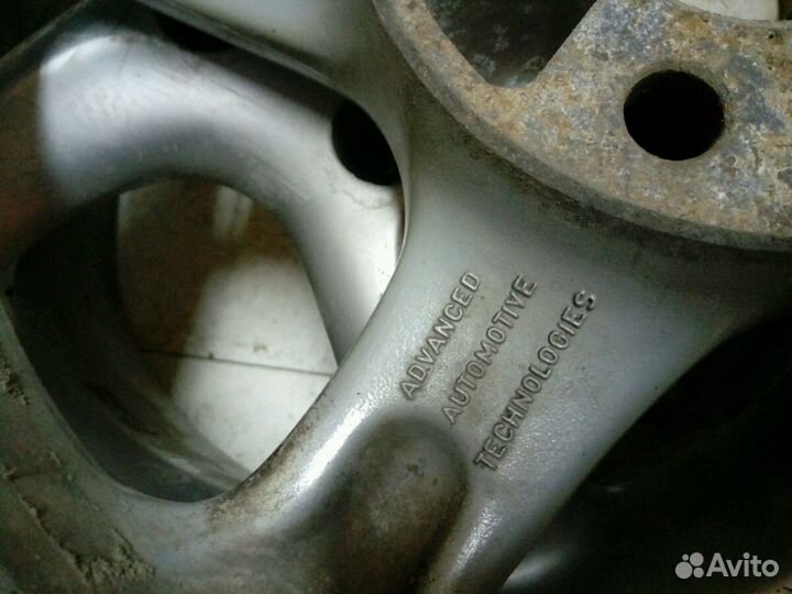 Итальянские литые диски R15 5х114.3 ет47 цо 55