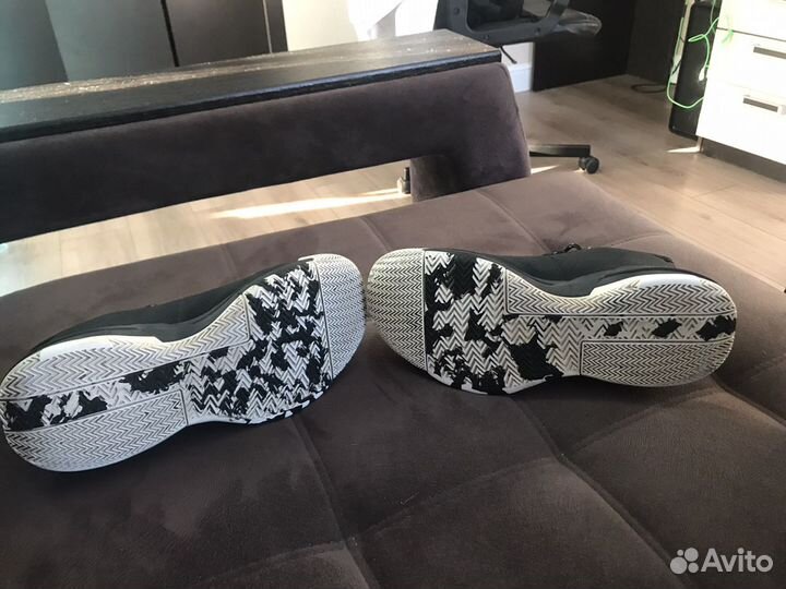 Баскетбольные кроссовки Anta