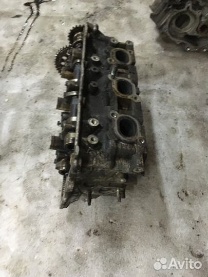 Головка блока цилиндров (Nissan Maxima)