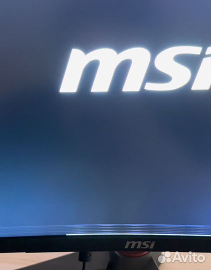 Изогнутый монитор 144 гц MSI Optix MAG27C