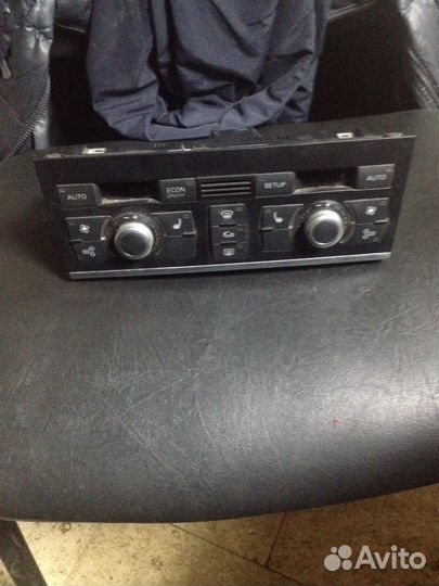 Блок управления климатом Audi Q7 2007г.в