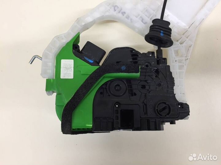 Замок двери задней левой Hyundai Elantra CN7 2020