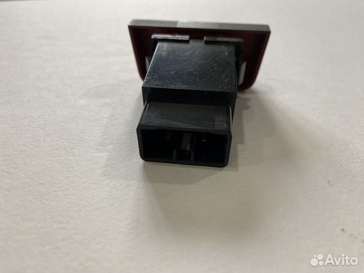 Кнопка аварийки