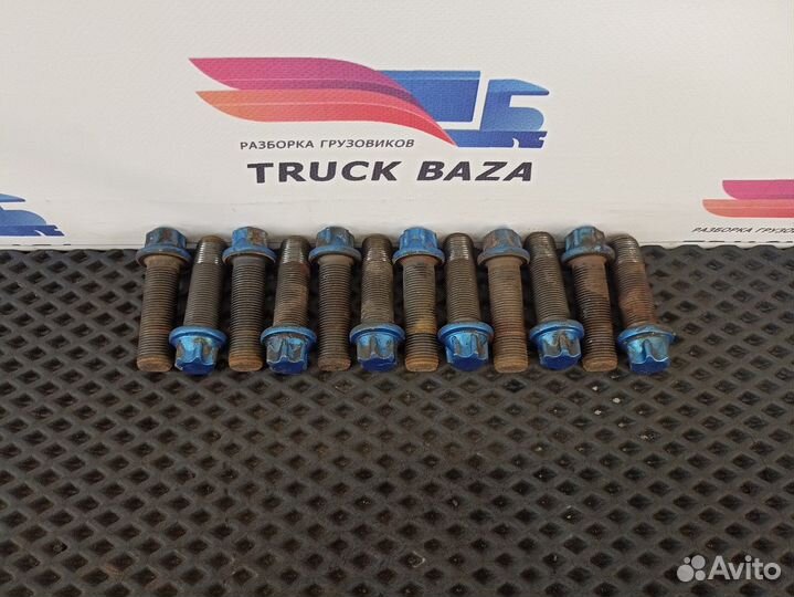 Комплект болтов ступицы передней