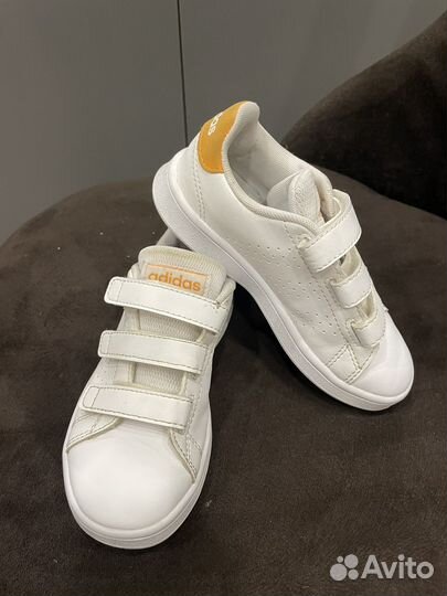 Кроссовки для девочки