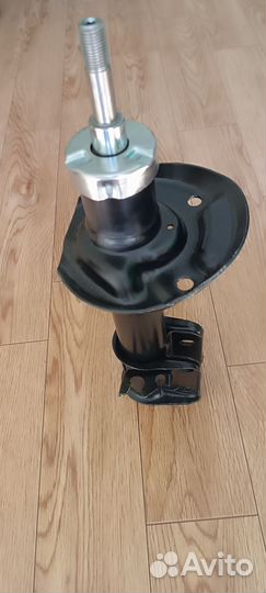 Стойка передней подвески