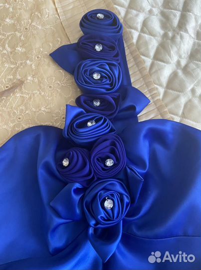 Платье вечернее