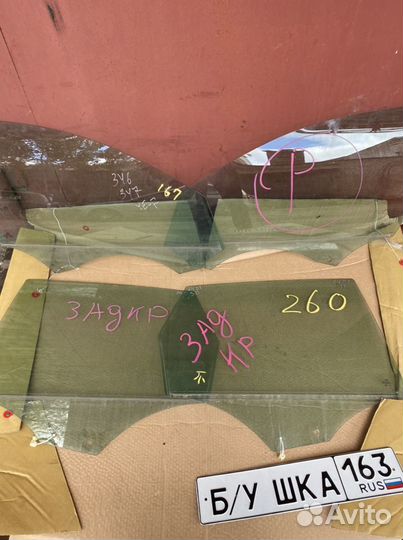 Боковое стекло audi a4 b8