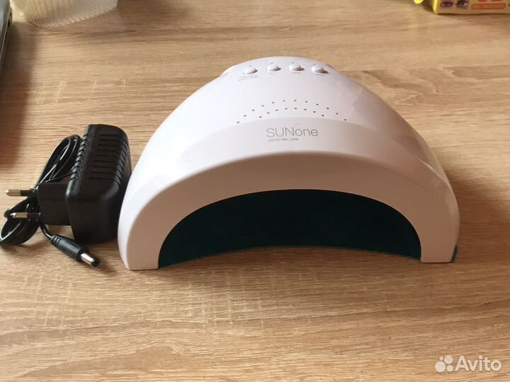 Лампа для ногтей