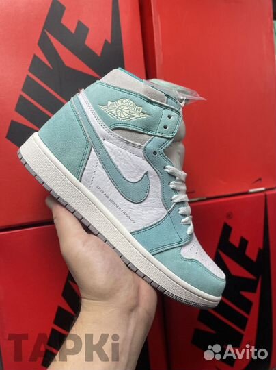 Nike Air Jordan 1