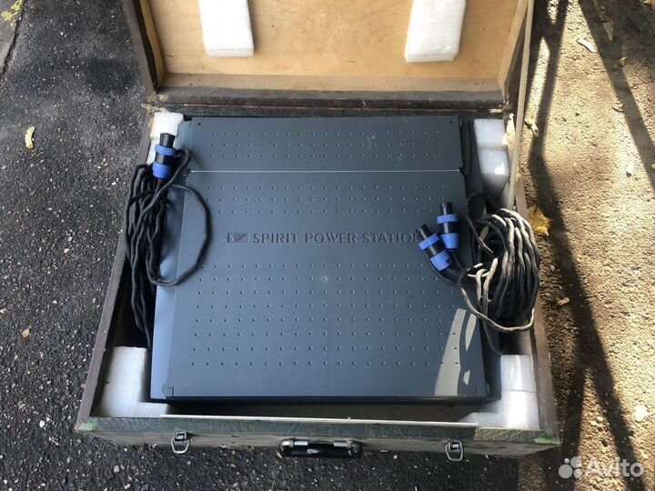 Микшер sound craft spirit (активный)