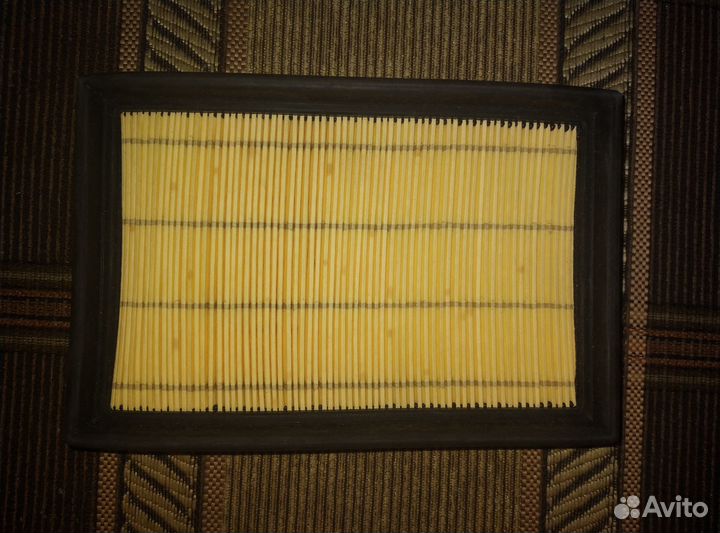 Воздушный фильтр Renault Laguna 7701040285