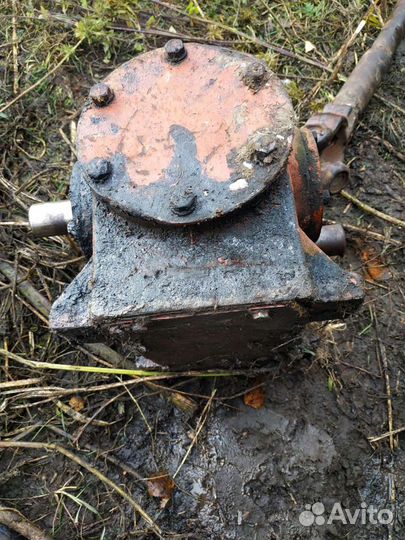 Редукторы разные б/у