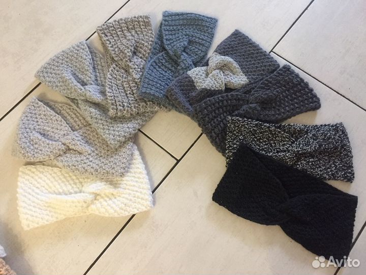 Повязка на голову вязаная