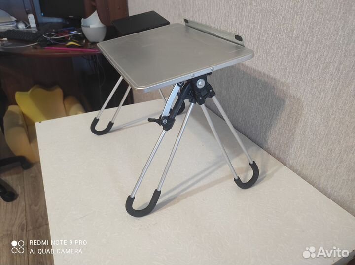 Столик подставка для ноутбука