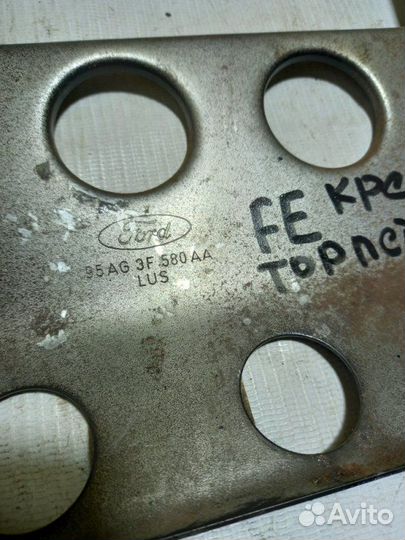 Кронштейн крепления торпеды Форд Эскорд универсал