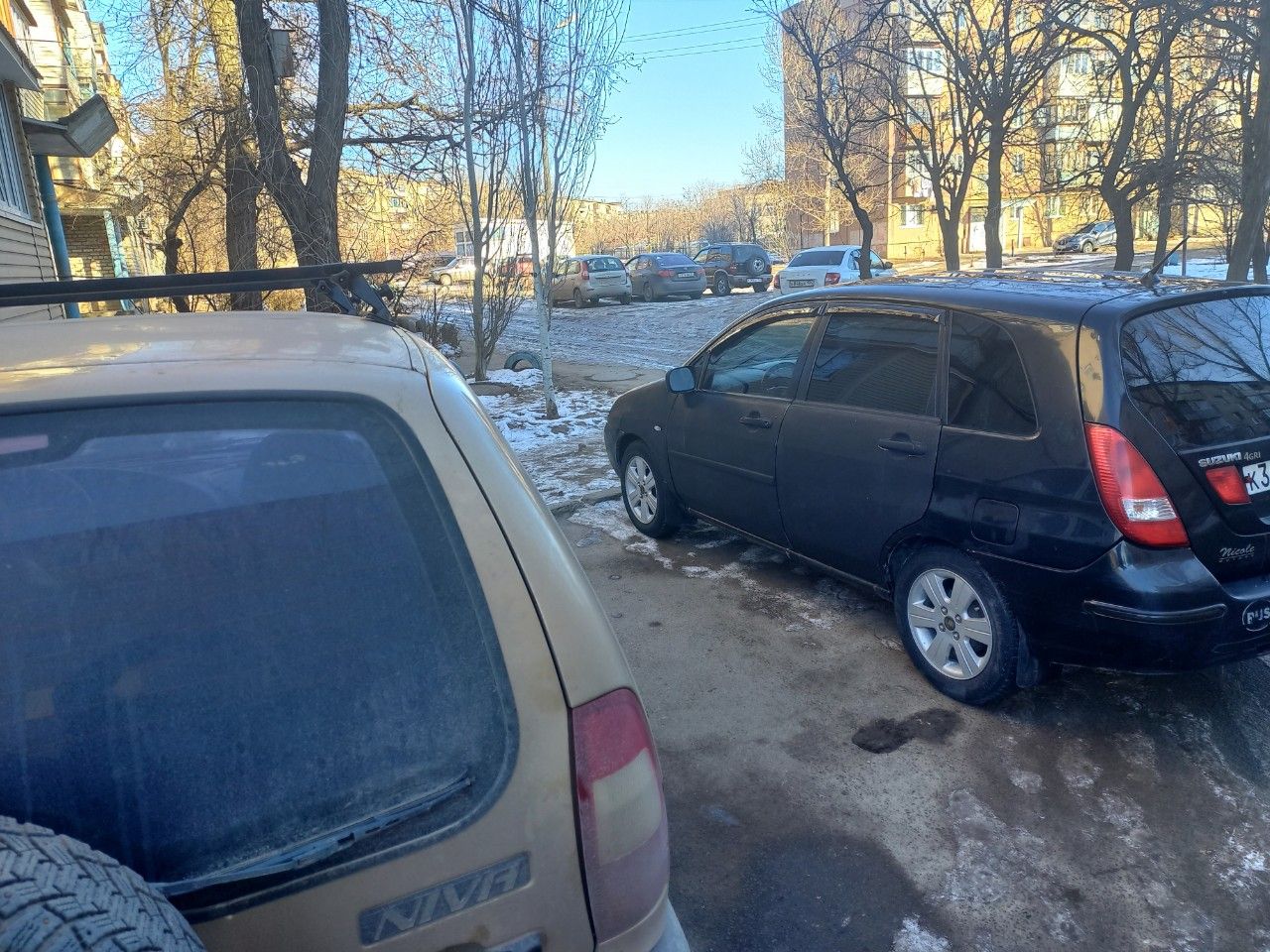 Suzuki Liana: фото владельца