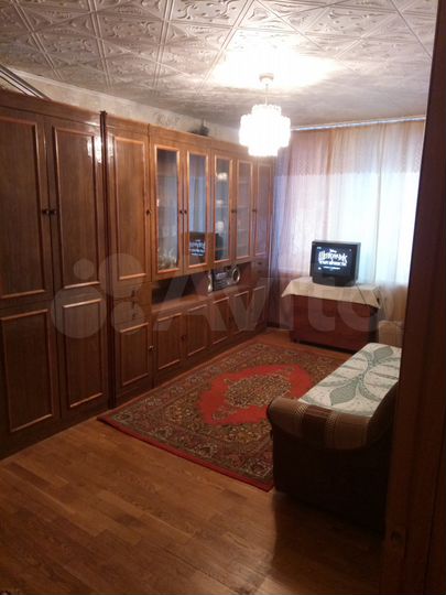 2-к. квартира, 67 м², 1/10 эт.