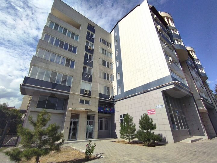 4-к. квартира, 110 м², 4/8 эт.