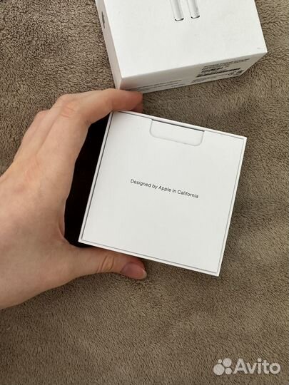 Коробка от airpods