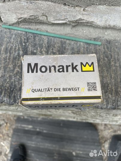 Реле регулятор с щетками мерседес акторс