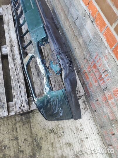 Передний бампер дефект Volkswagen Golf 3